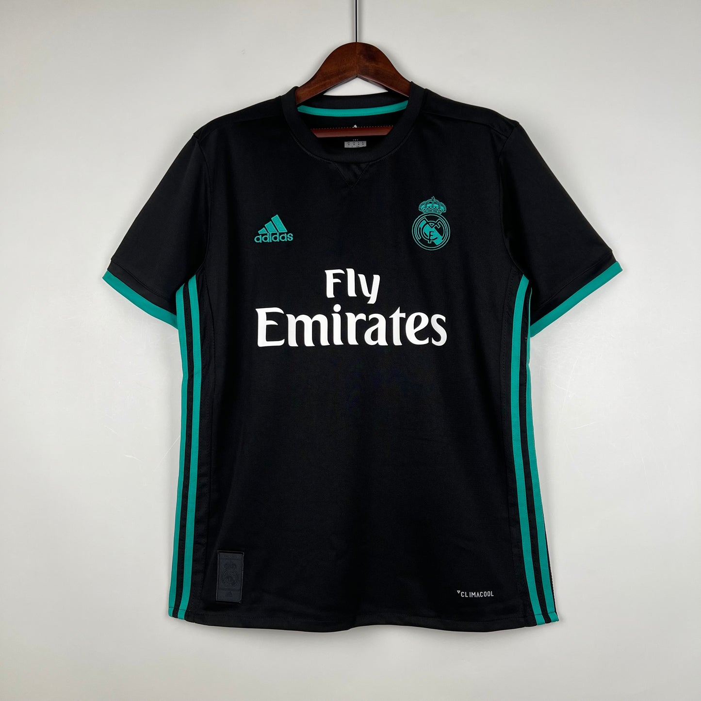 Retro Real Madrid 17/18 Away Kit