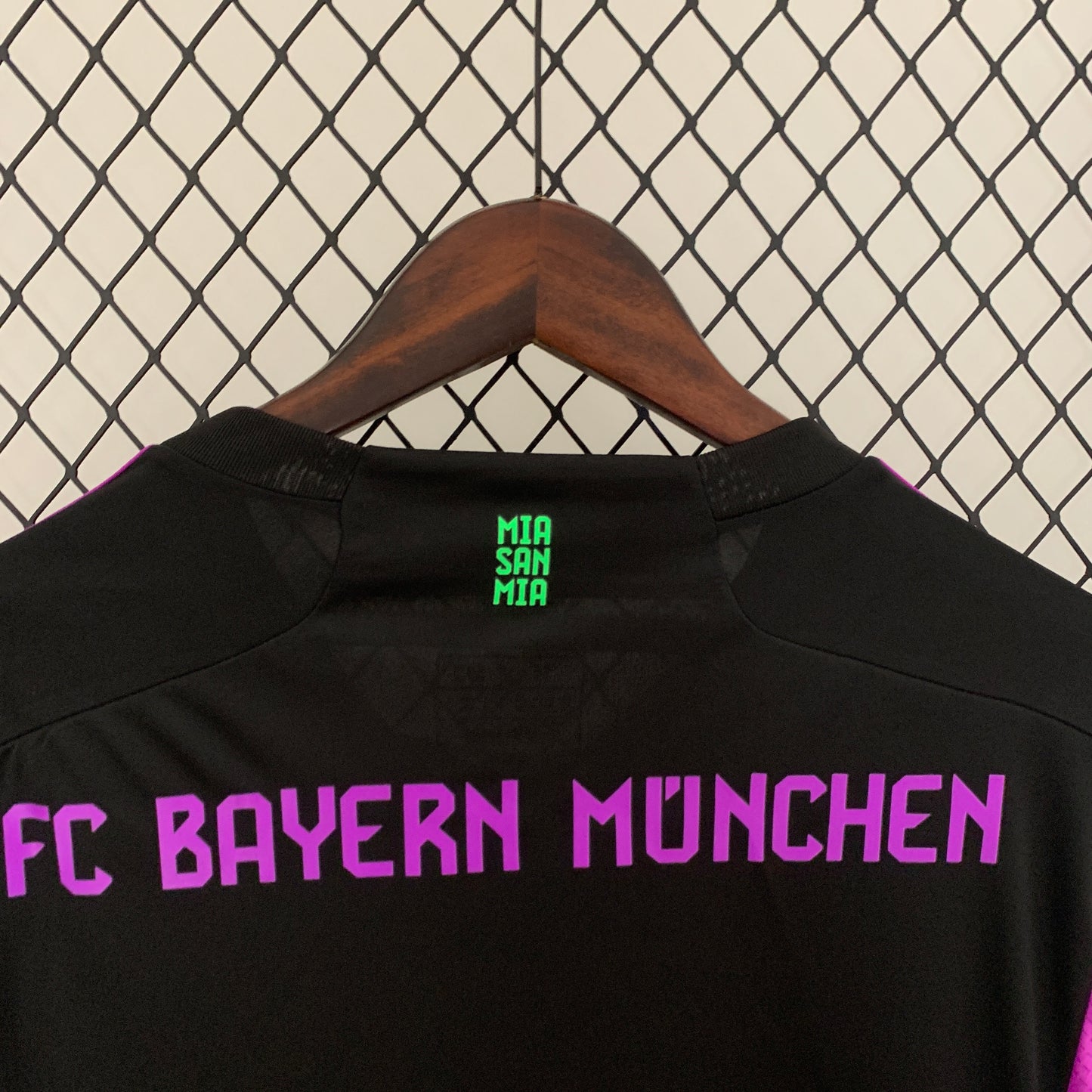 23/24 Long Sleeve Bayern Munich Away Kit