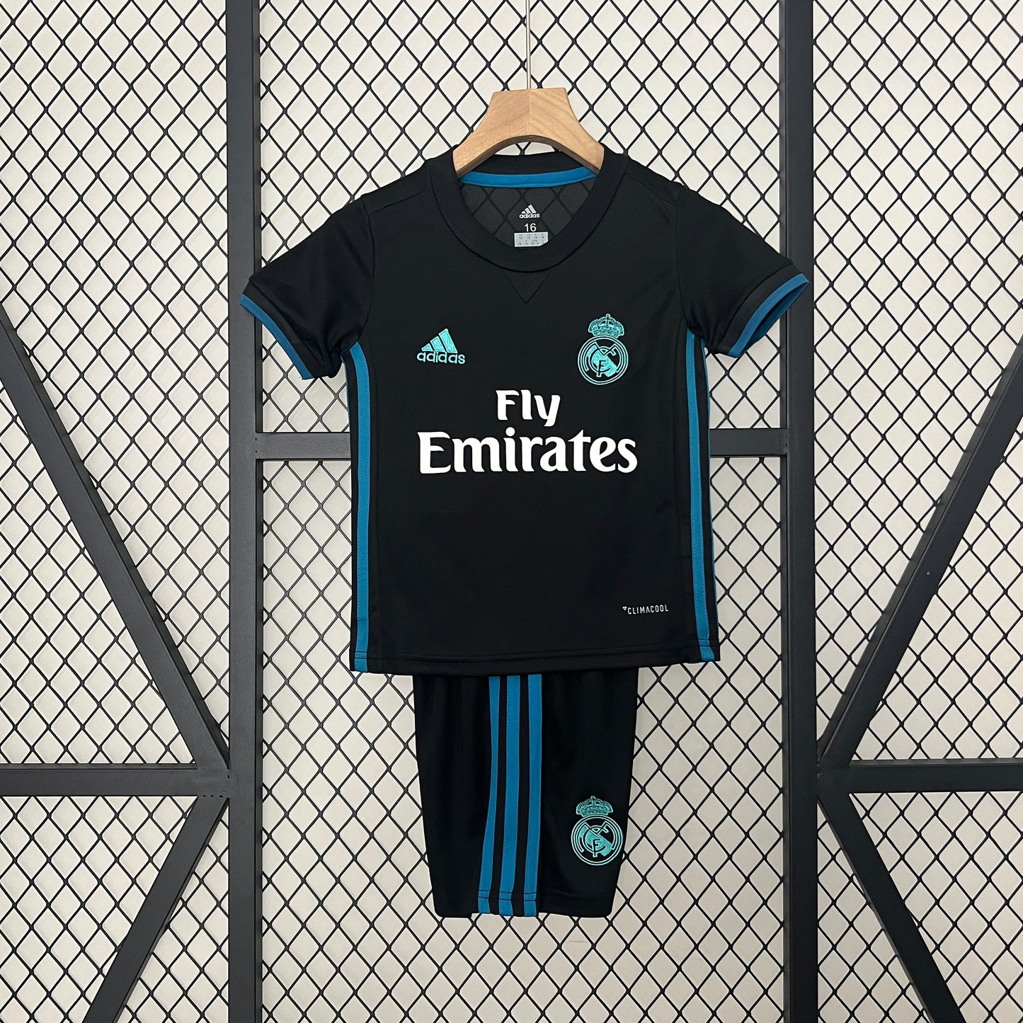 Kids Real Madrid 17/18 Away Kit