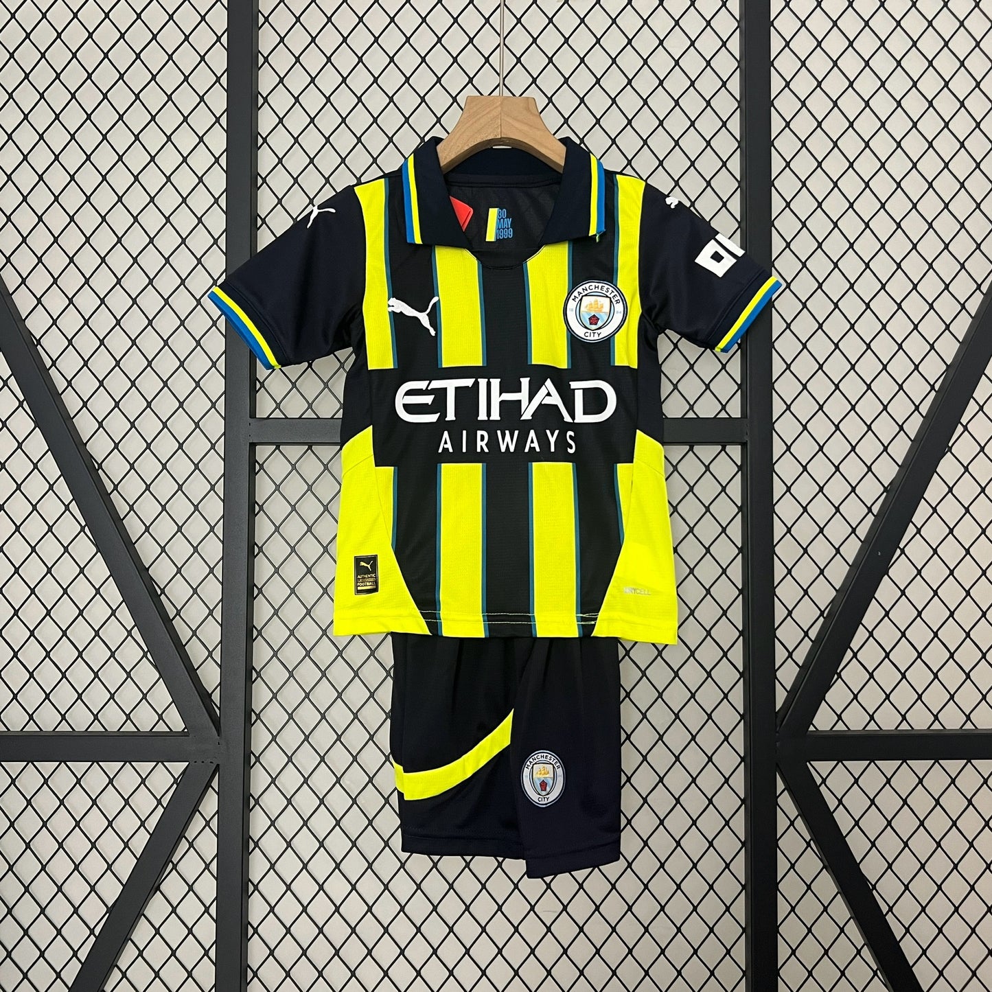 24/25 Kids Manchester City Away Kit