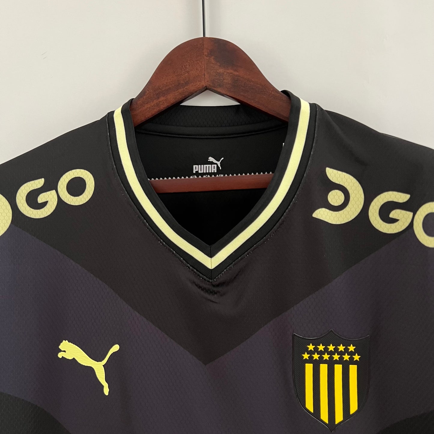 23/24 Penarol Black Kit