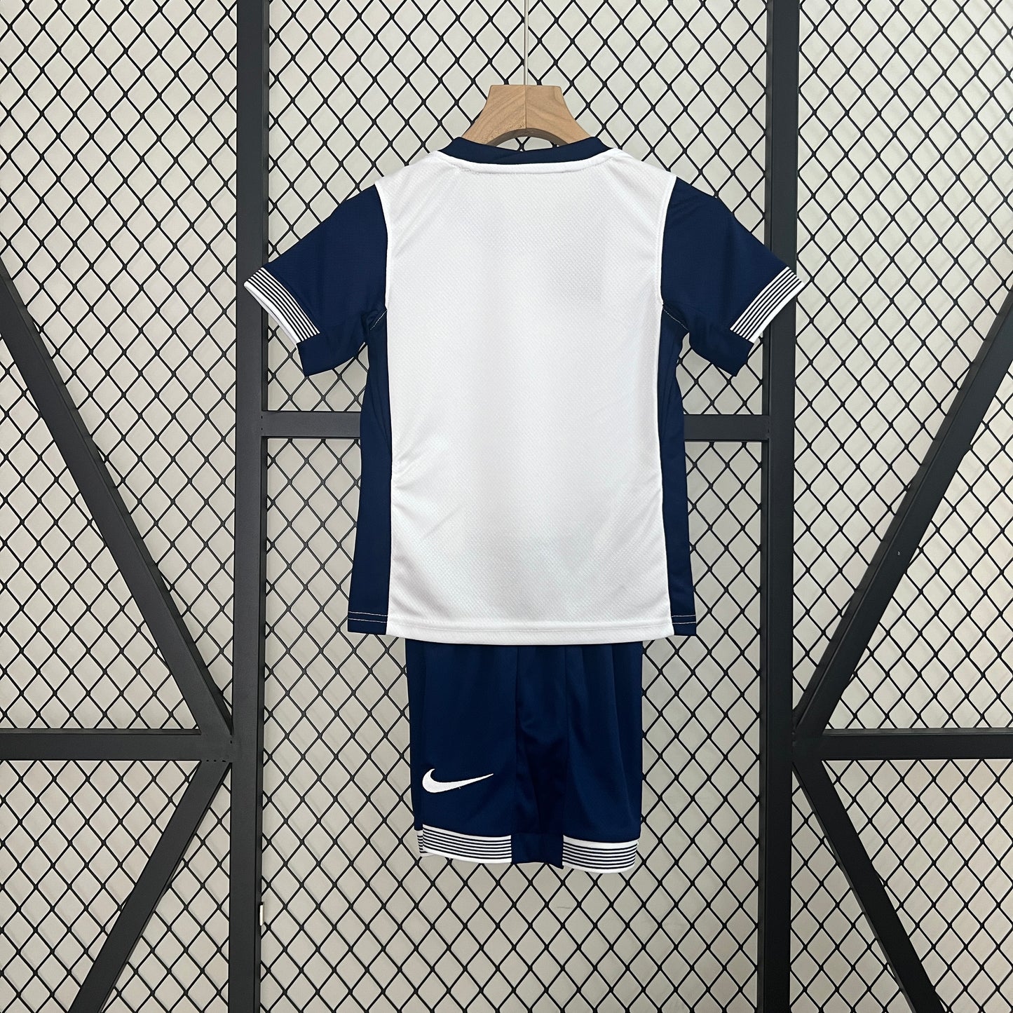 24/25 Kids Tottenham Home Kit