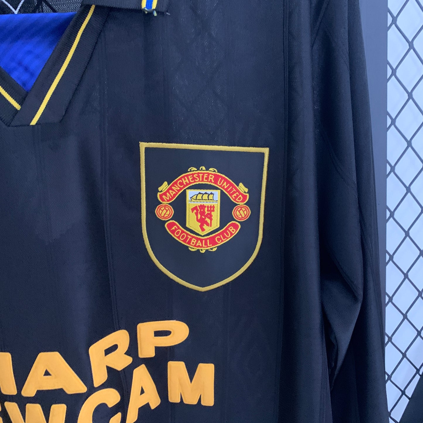 Retro Long Sleeve Manchester United 93/95 Away Kit