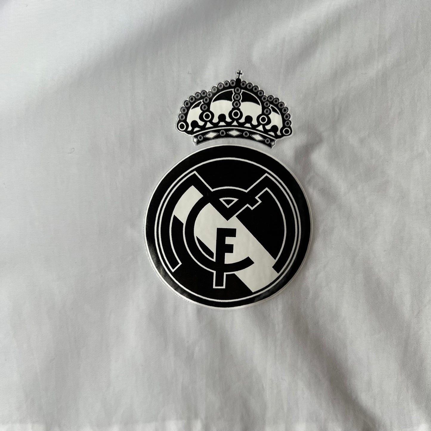 23/24 Windbreaker Real Madrid White Kit