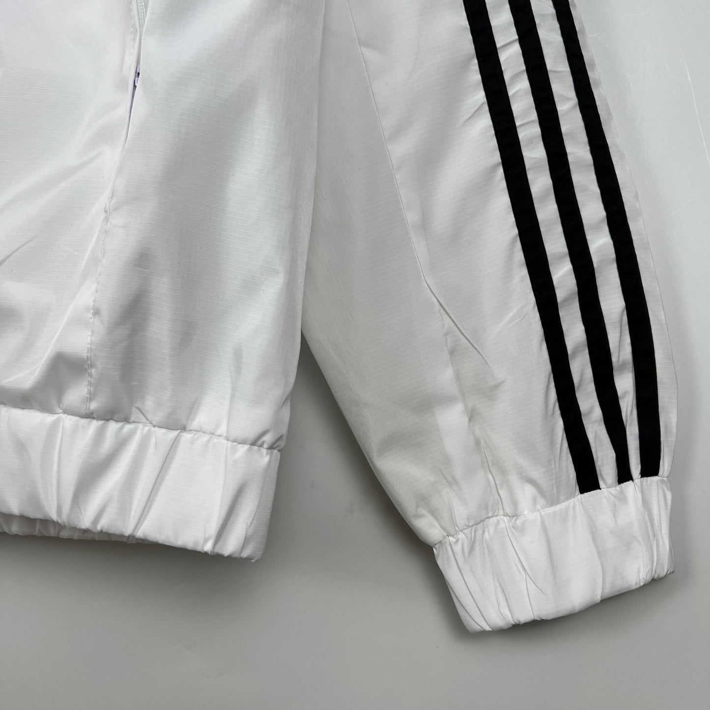 23/24 Windbreaker Flamenco White Kit