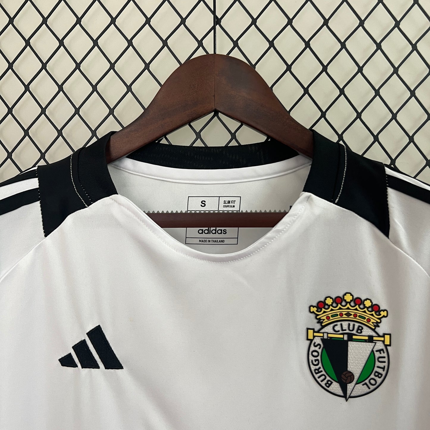 24/25 Burgos Home Kit