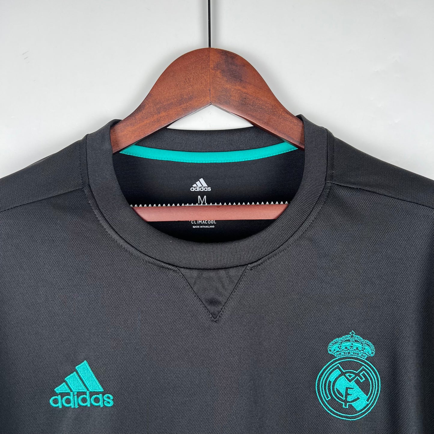 Retro Real Madrid 17/18 Away Long Sleeve Kit