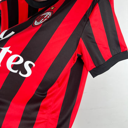 Retro AC Milan 17/18 Home Kit