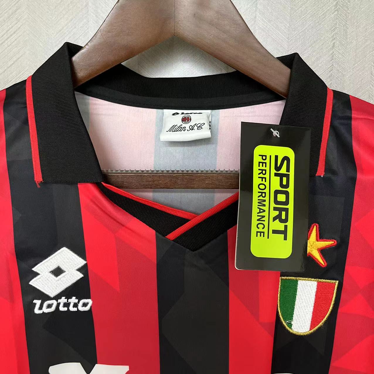 Retro AC Milan 1993-94 Home Jerseys Kit