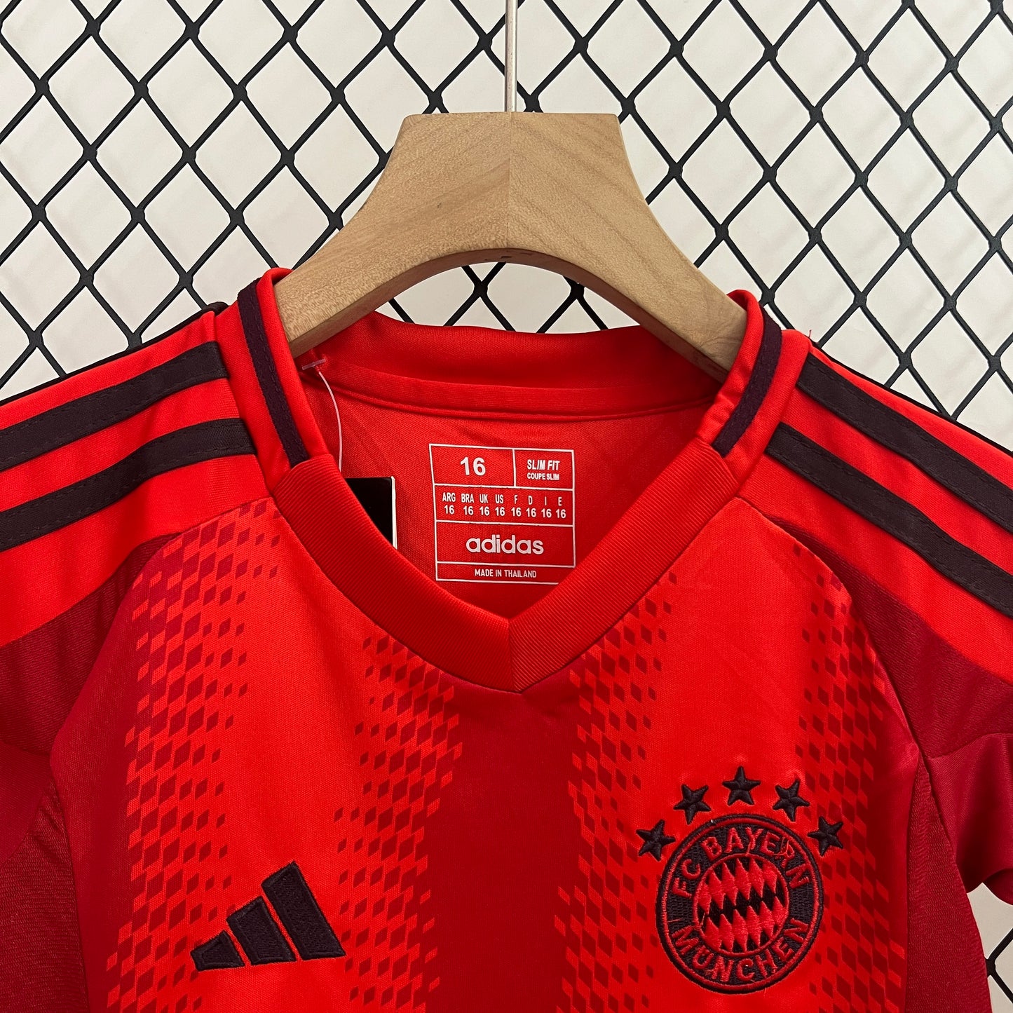 24/25 kids Bayern Kit