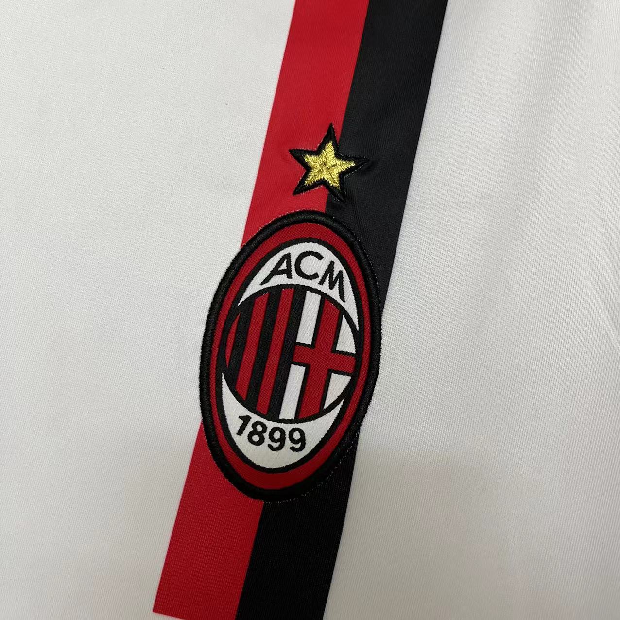 Maglie vintage da trasferta dell'AC Milan 2011-12 