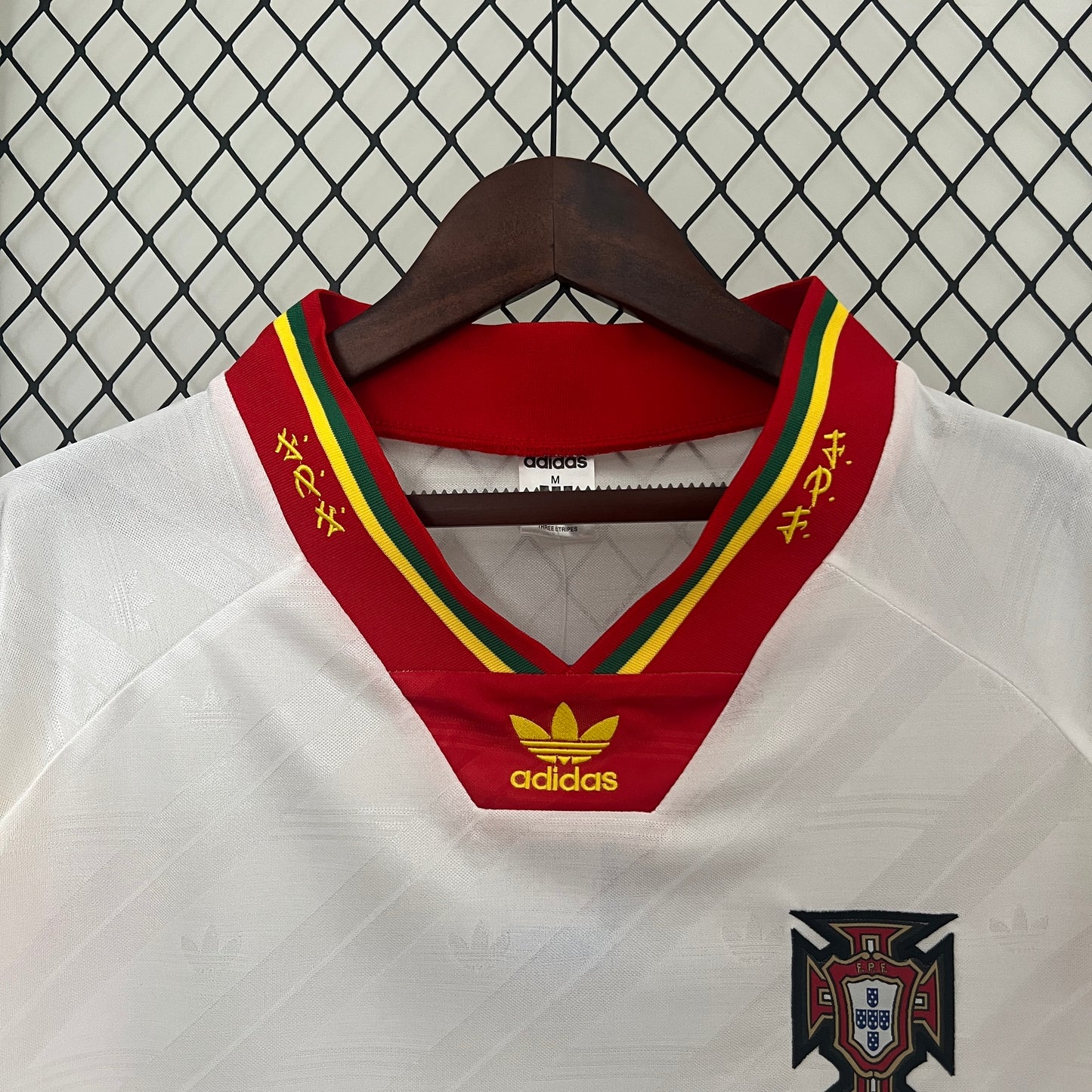 Retro Portugal 92/94 Away Kit