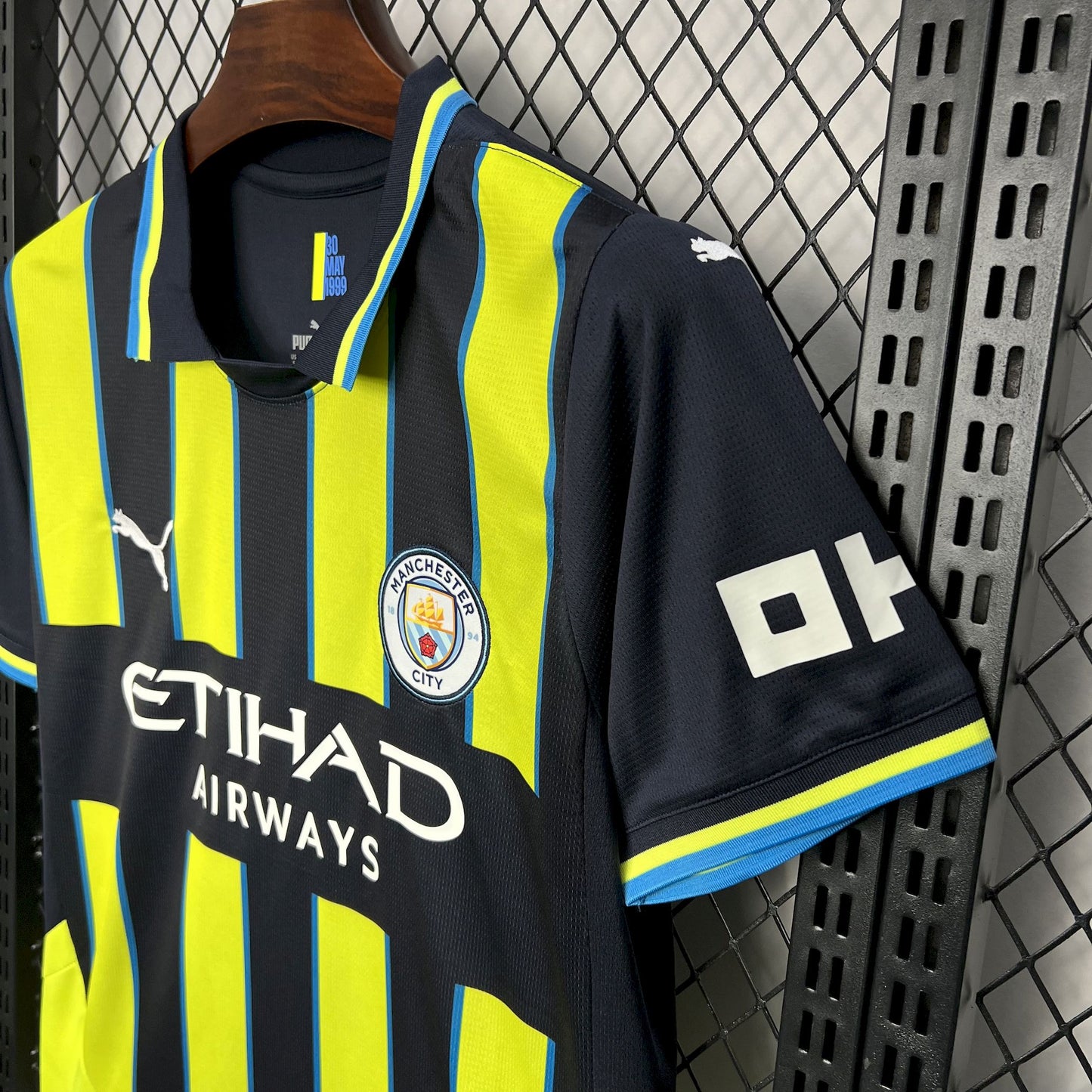 Manchester City 2024/25 Away Jersey