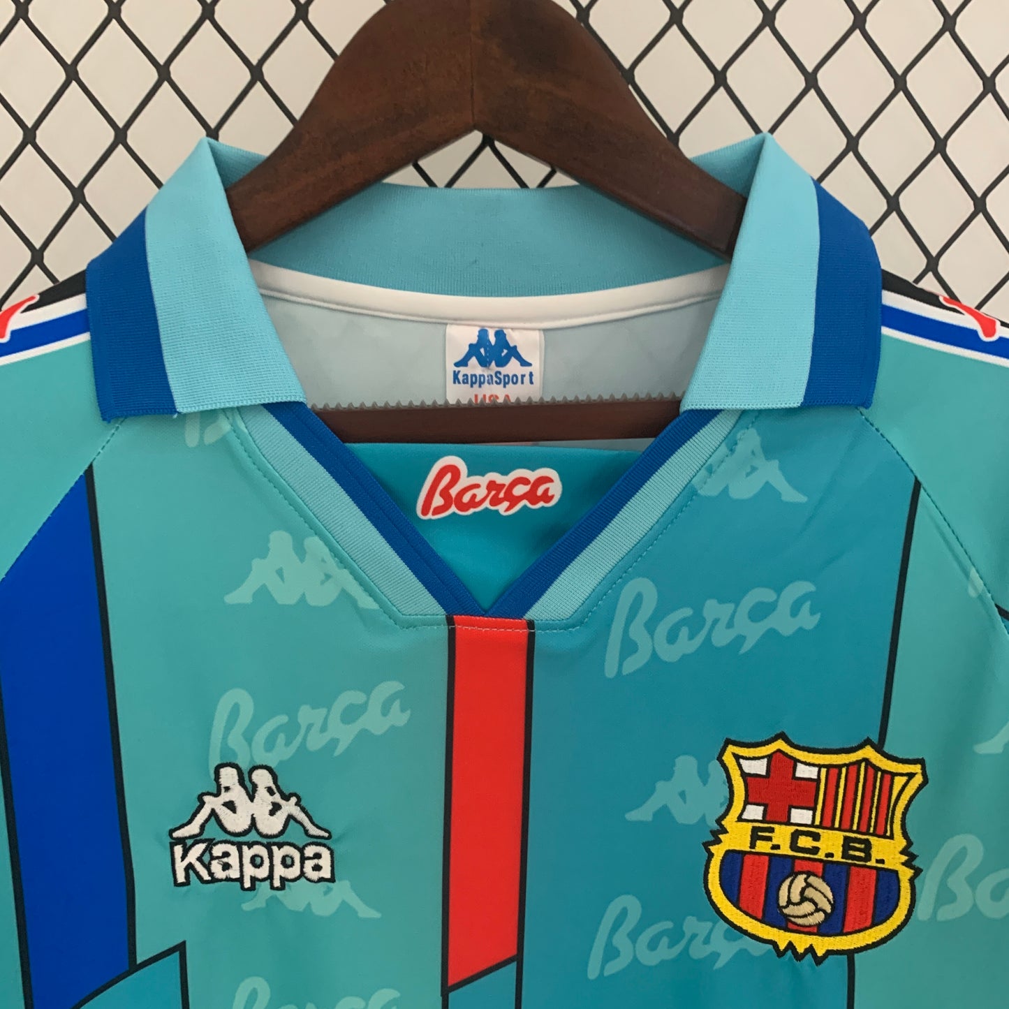 Retro Long Sleeve Barcelona 96/97 Away Kit