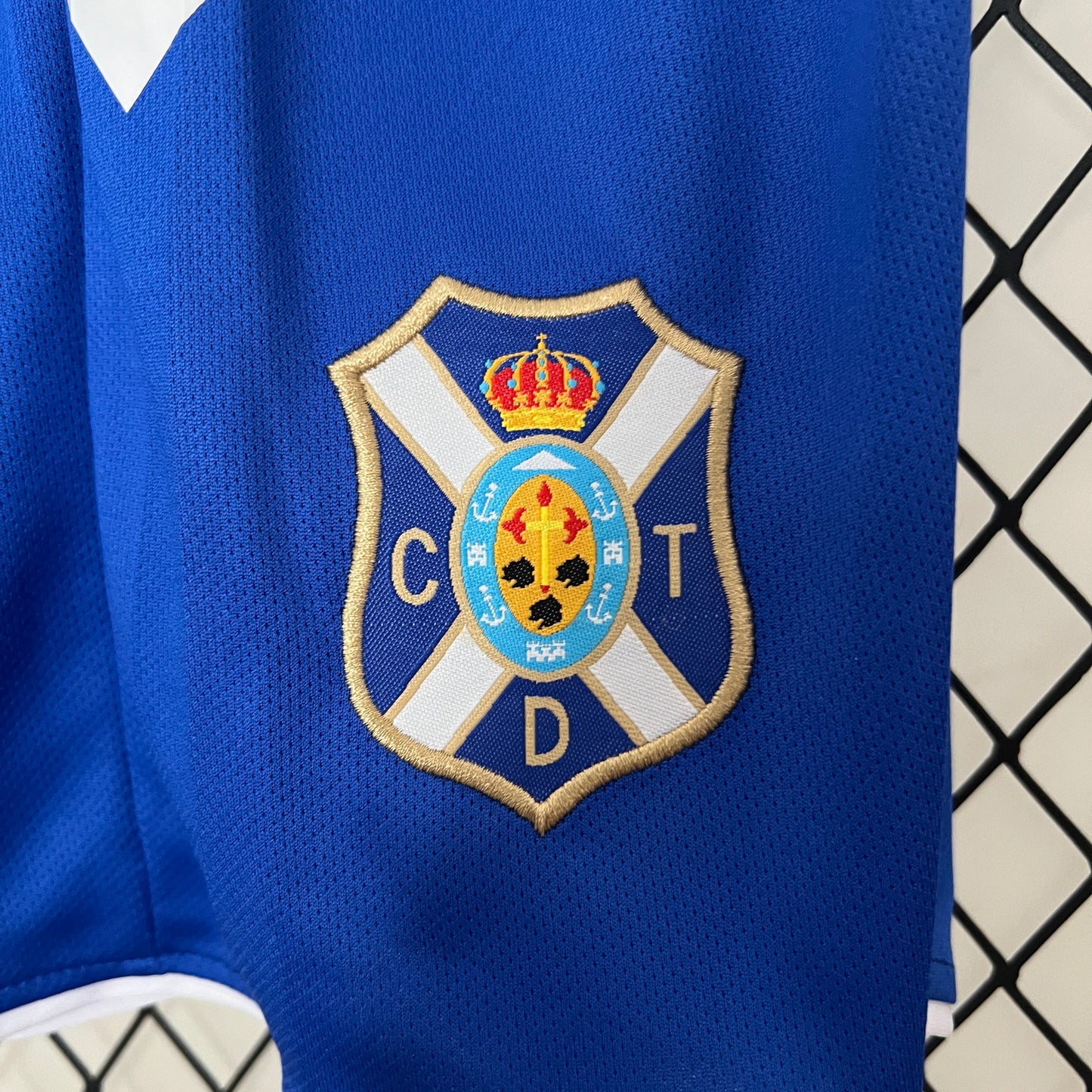 24/25 Kids Tenerife Home Kit