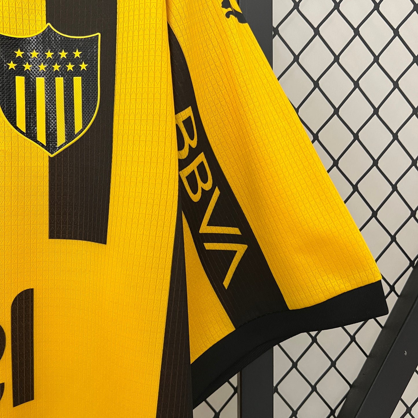 24/25 Peñarol Home Kit