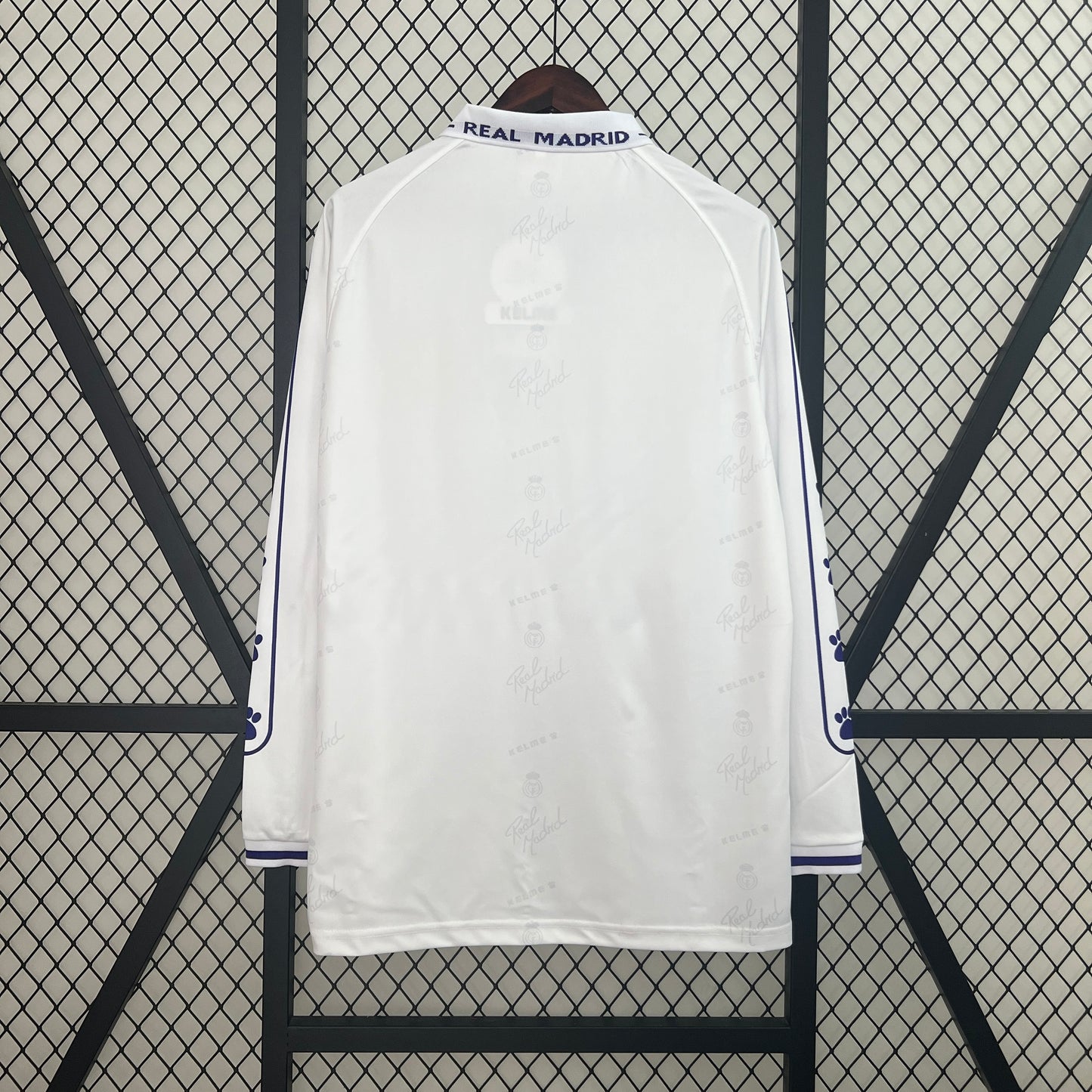 Retro Long Sleeve Real Madrid 94/96 Home Kit