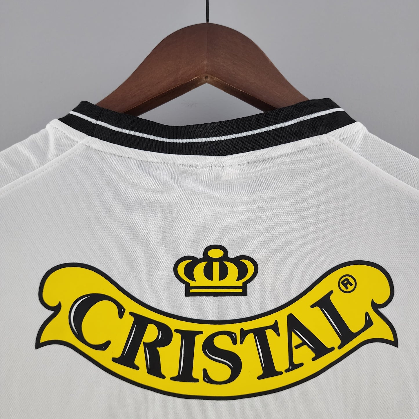 Retro 00/01 Colo Colo Home Kit