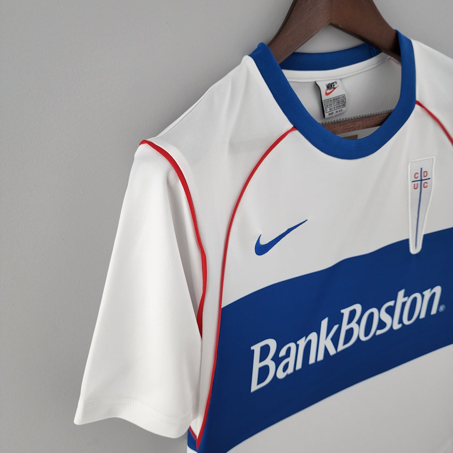 Retro 2002 Deportivo Universidad Católica Home Kit