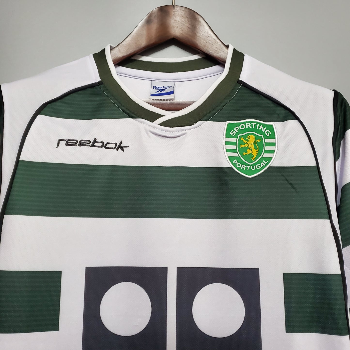 Retro Sporting Lisbon 03/04 Home Kit