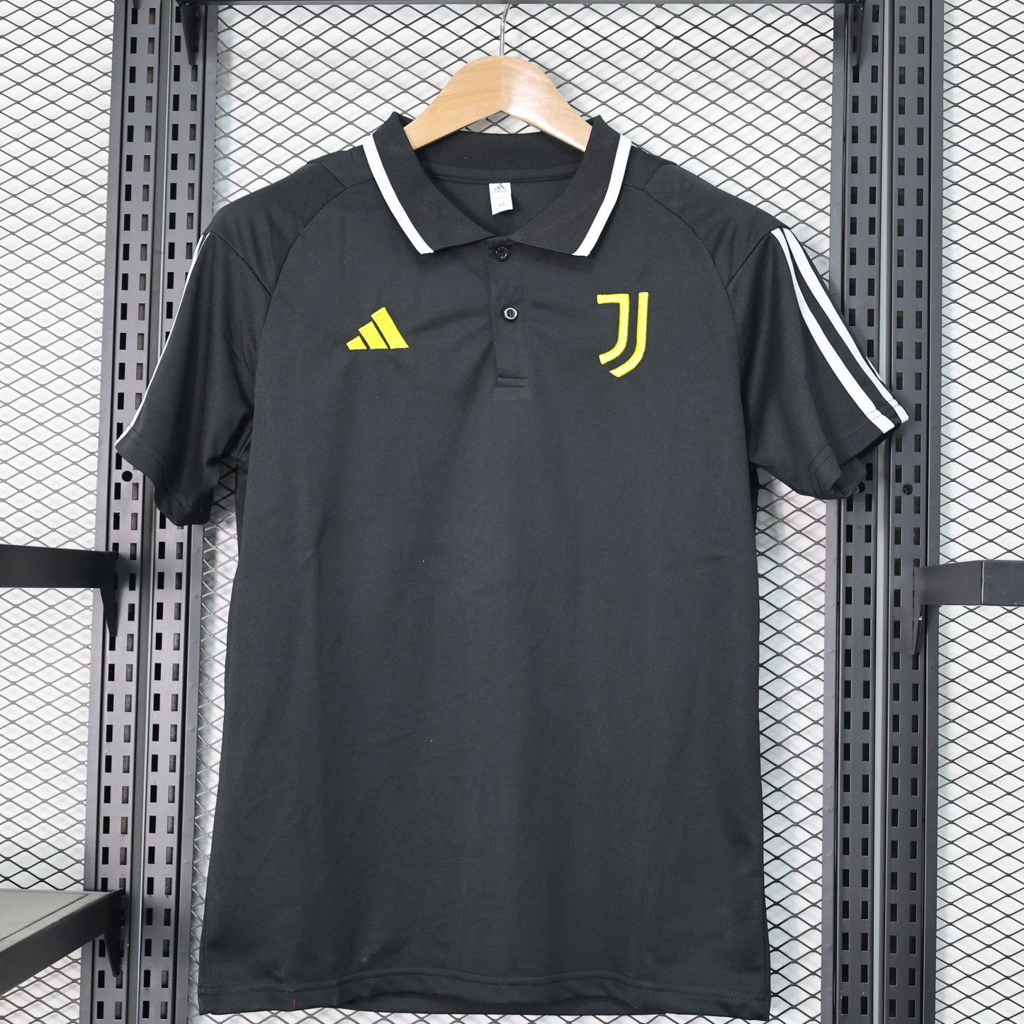 23/24 polo Juventus Black Kit