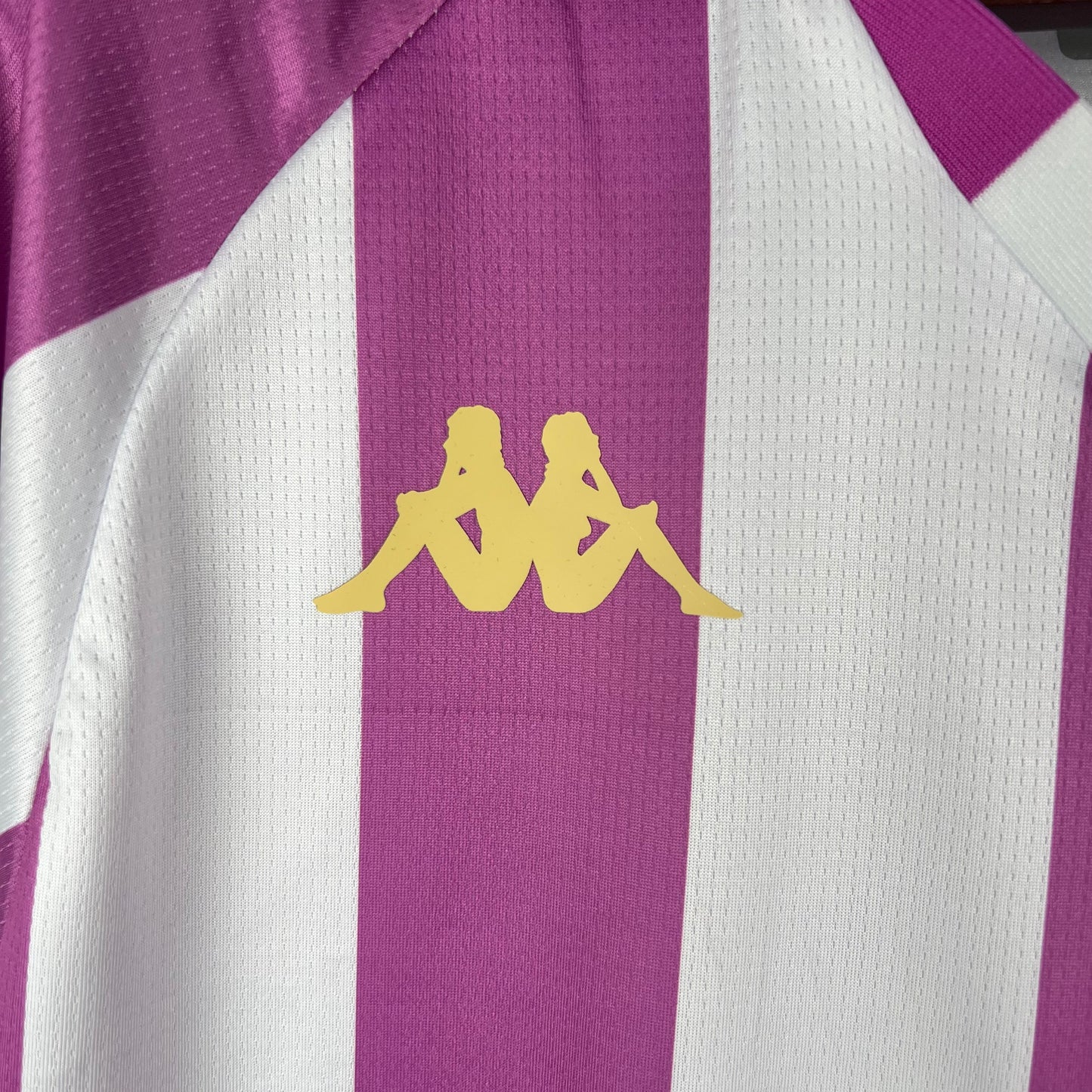 23/24 Valladolid Home Kit