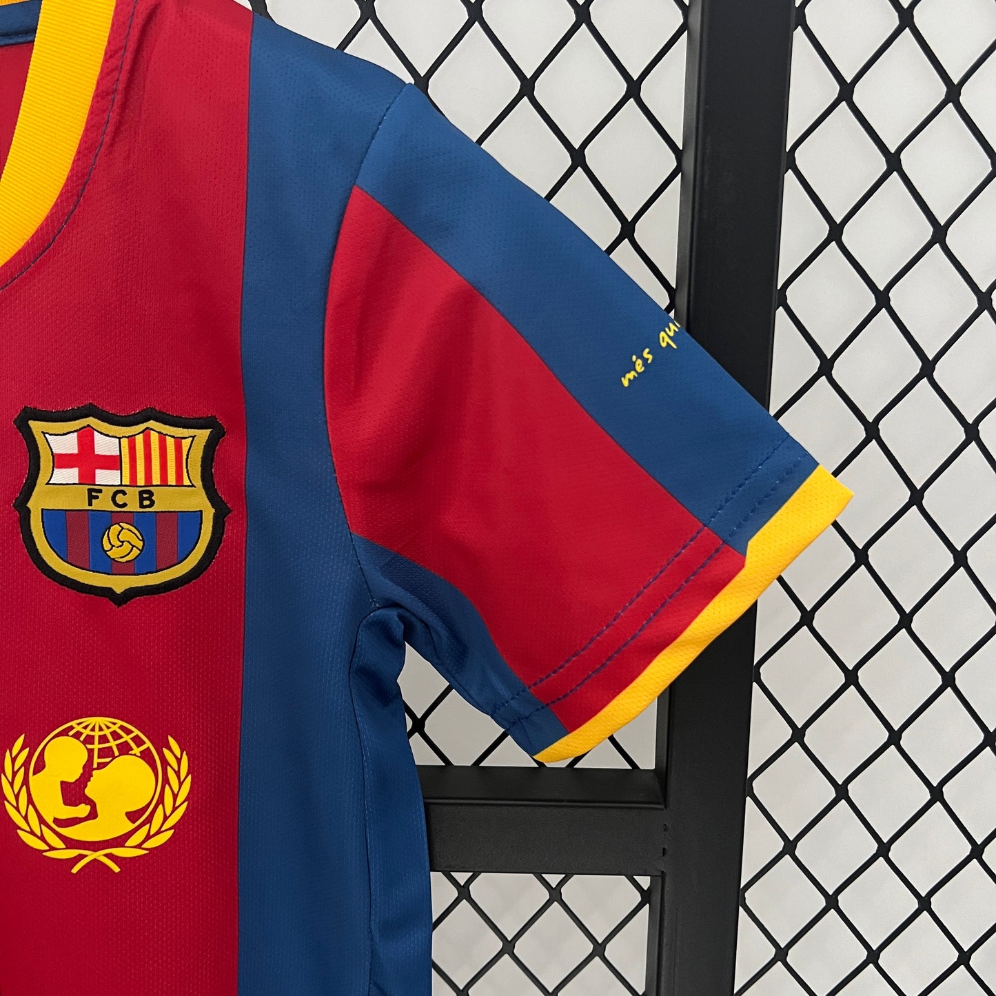 Kids Barcelona 10/11 Home Kit