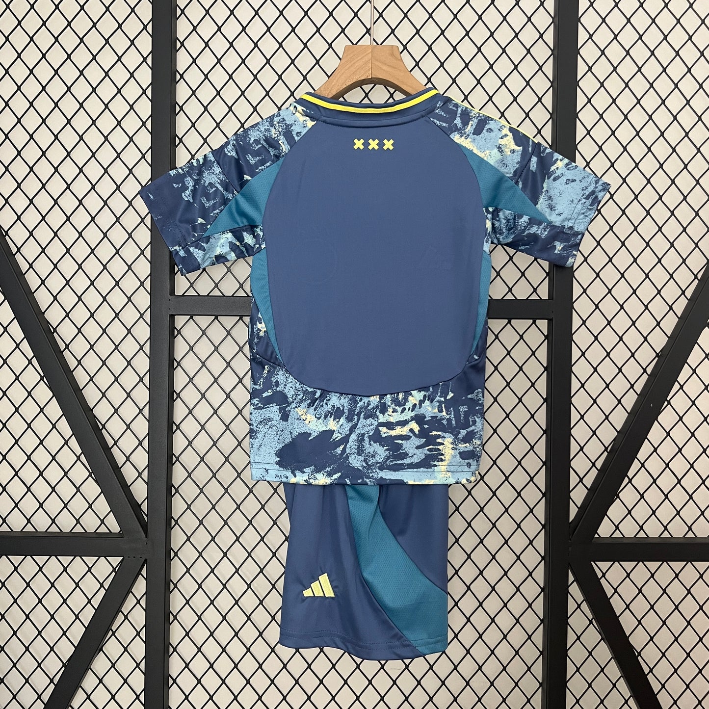 24/25 Kids Ajax Away Kit