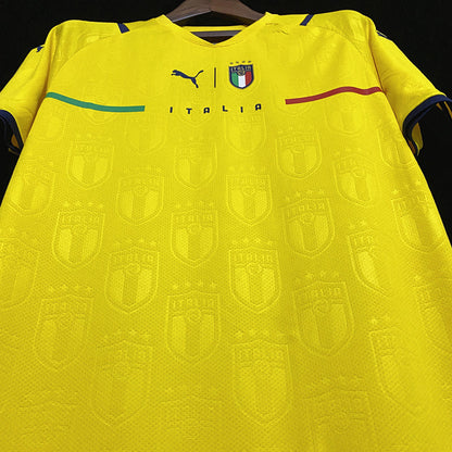 Retro 20/21 Italy Goalkeeper Kit