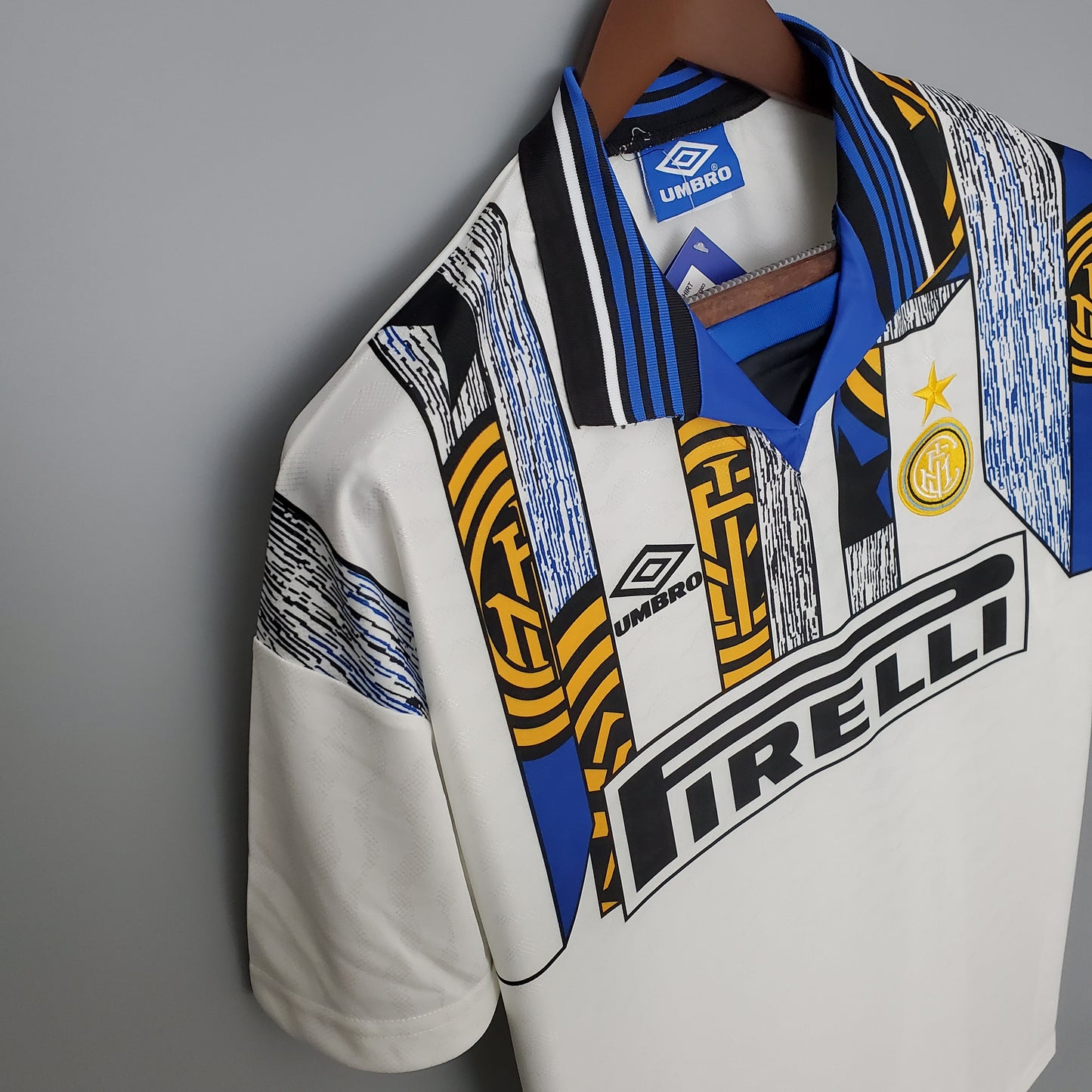 Maglia retrò da trasferta dell'Inter 96/97 