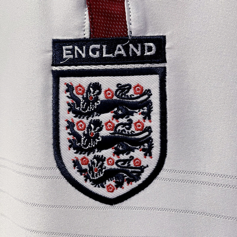 Retro 2004 England Home Kit