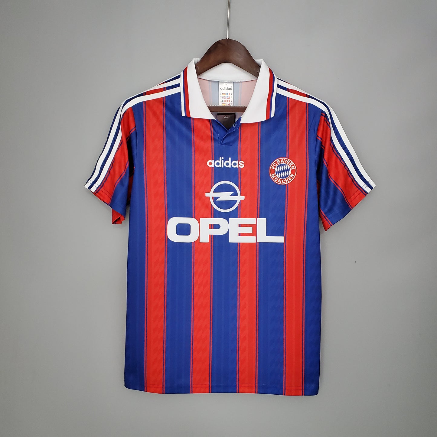 Retro Bayern Munich 95/97 Home Kit