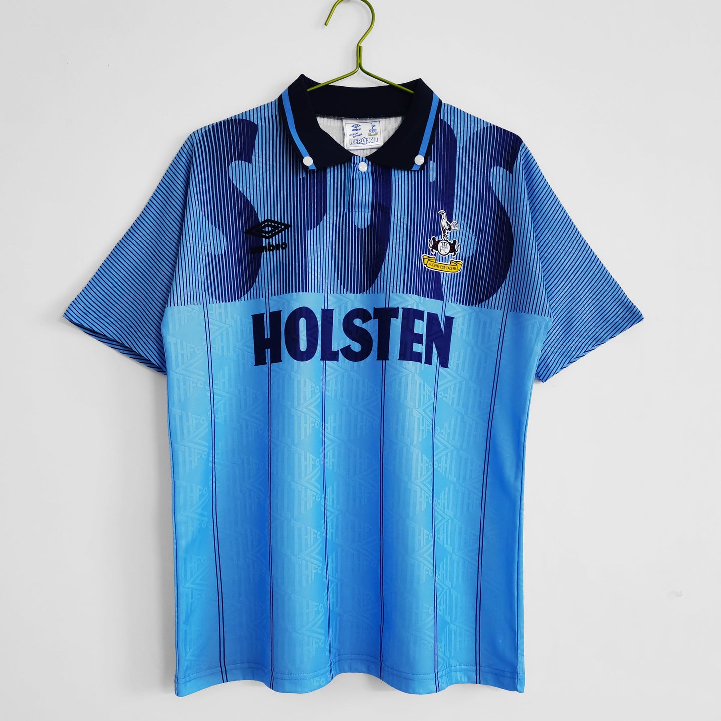 Retro 1993/94 Tottenham Hotspurs Third Kit