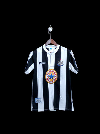 Maglia retrò da casa del Newcastle United 95/97 
