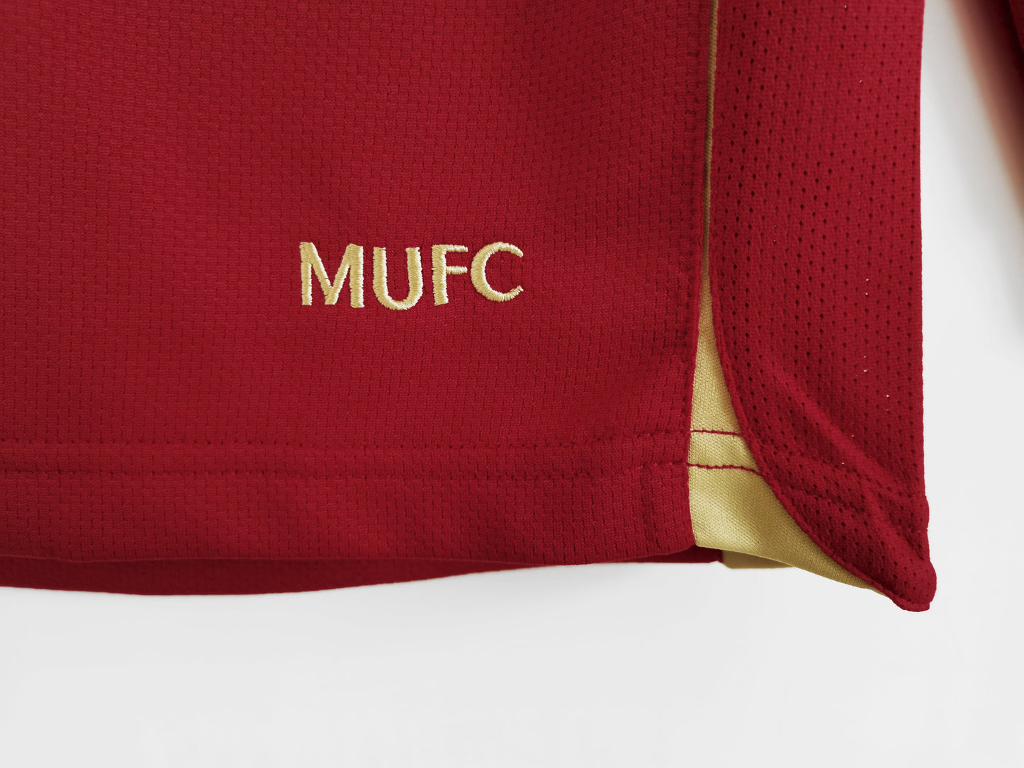 Retro: 2006-07 Manchester United Home Long Sleeve Kit