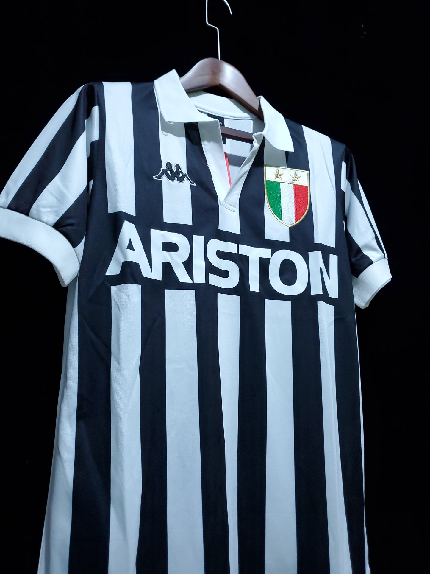 Retro Juventus 1984-1985 Home Kit