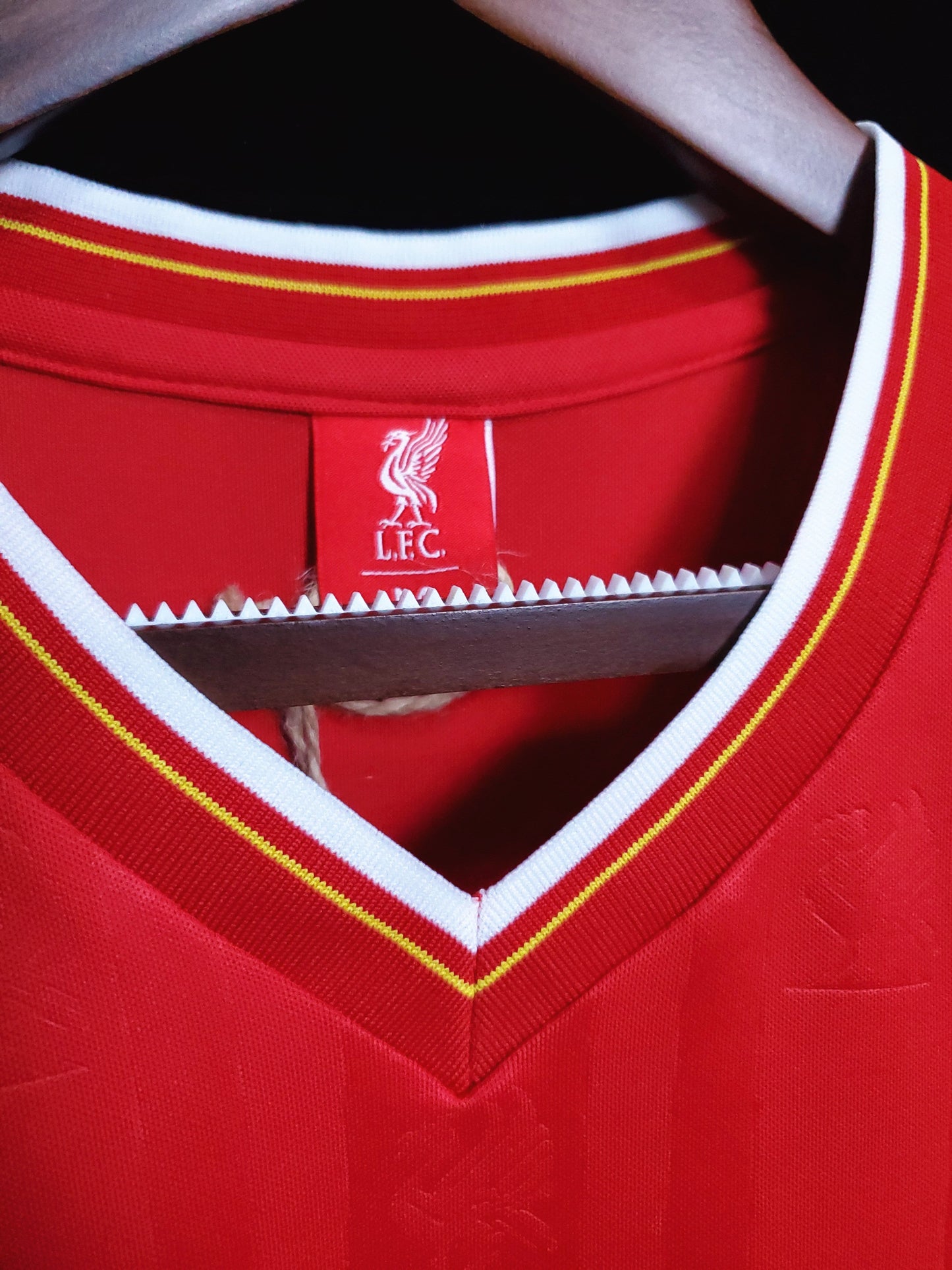 Retro Liverpool 85/86 Home Kit