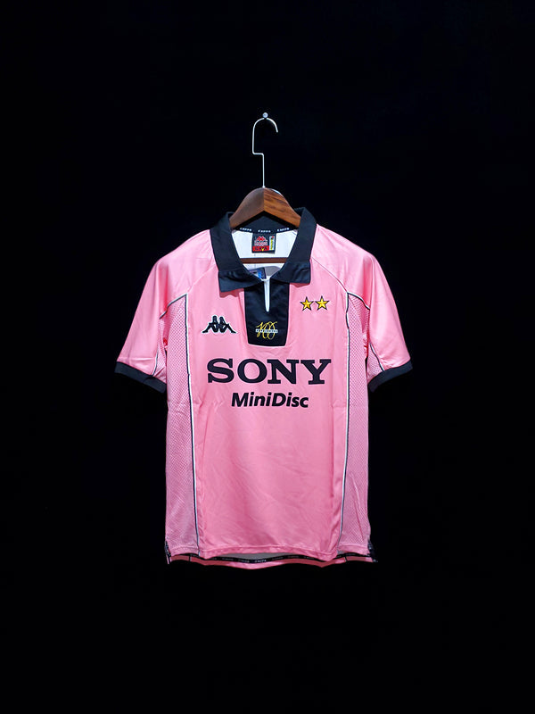 Retro Juventus 98/99 Away Kit