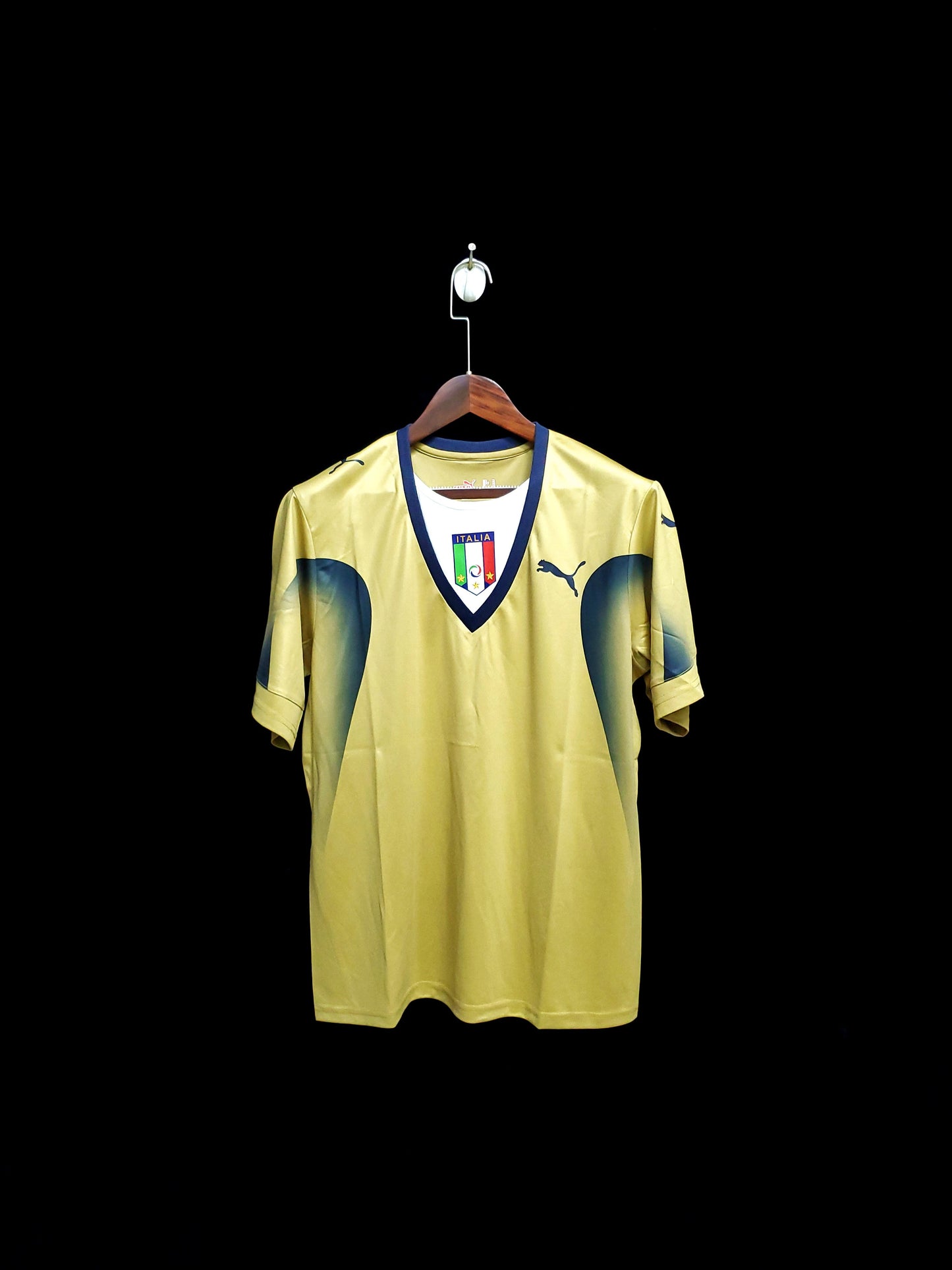 Retro 2006 Italy Goalkeeper Kit