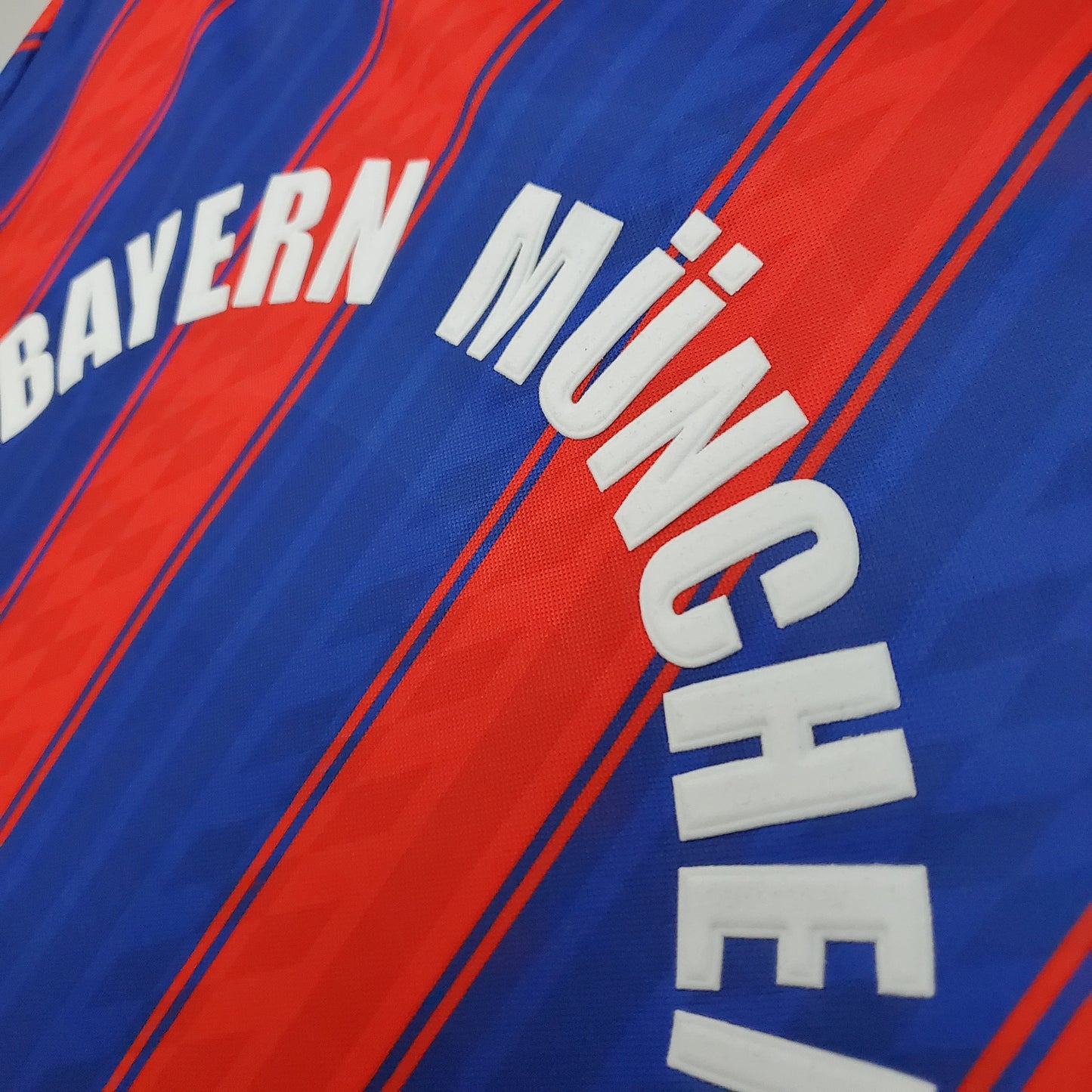 Retro Bayern Munich 95/97 Home Kit