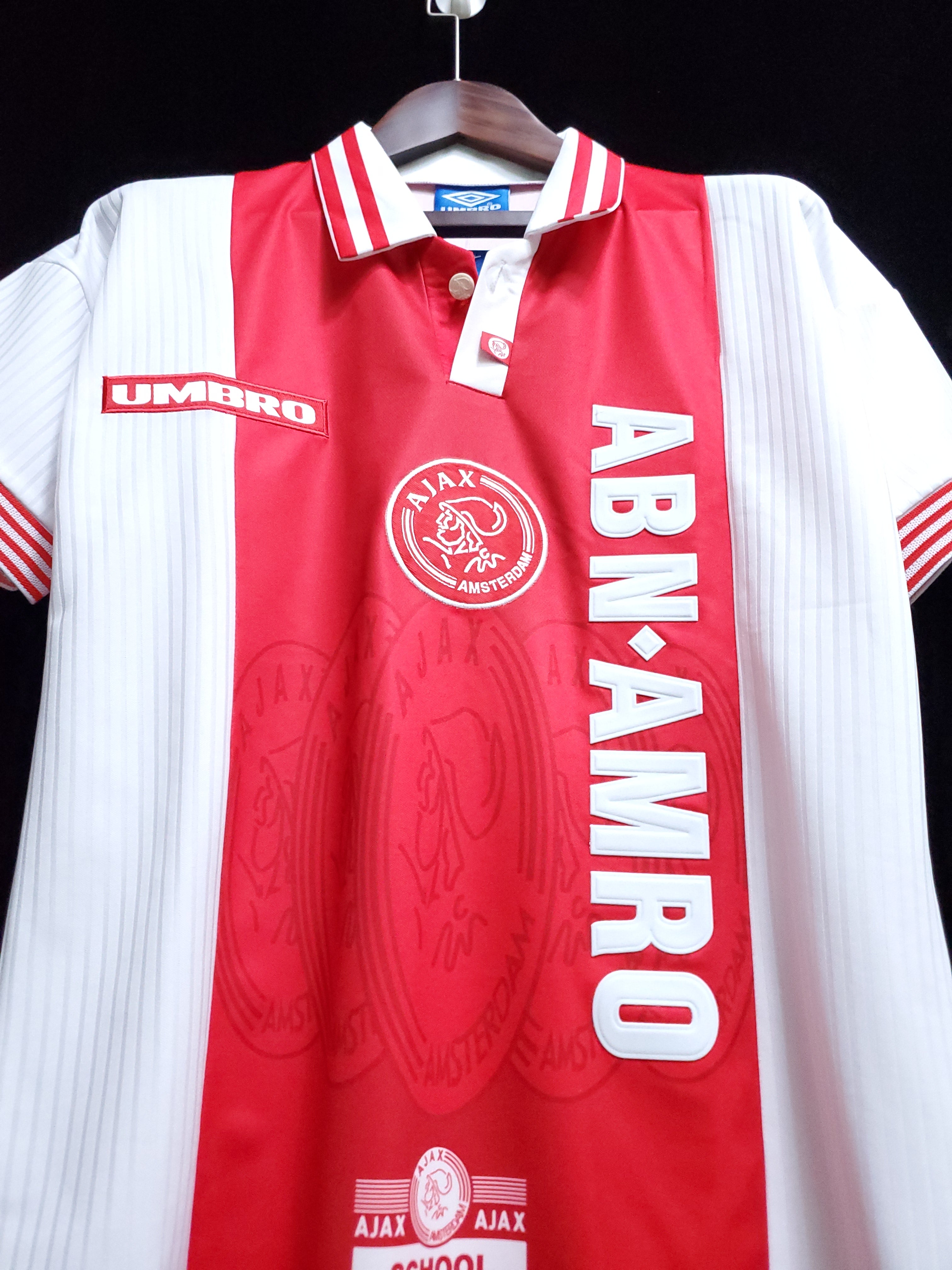 Retro Ajax 97/98 Home Shirt Kit – Theftblkits