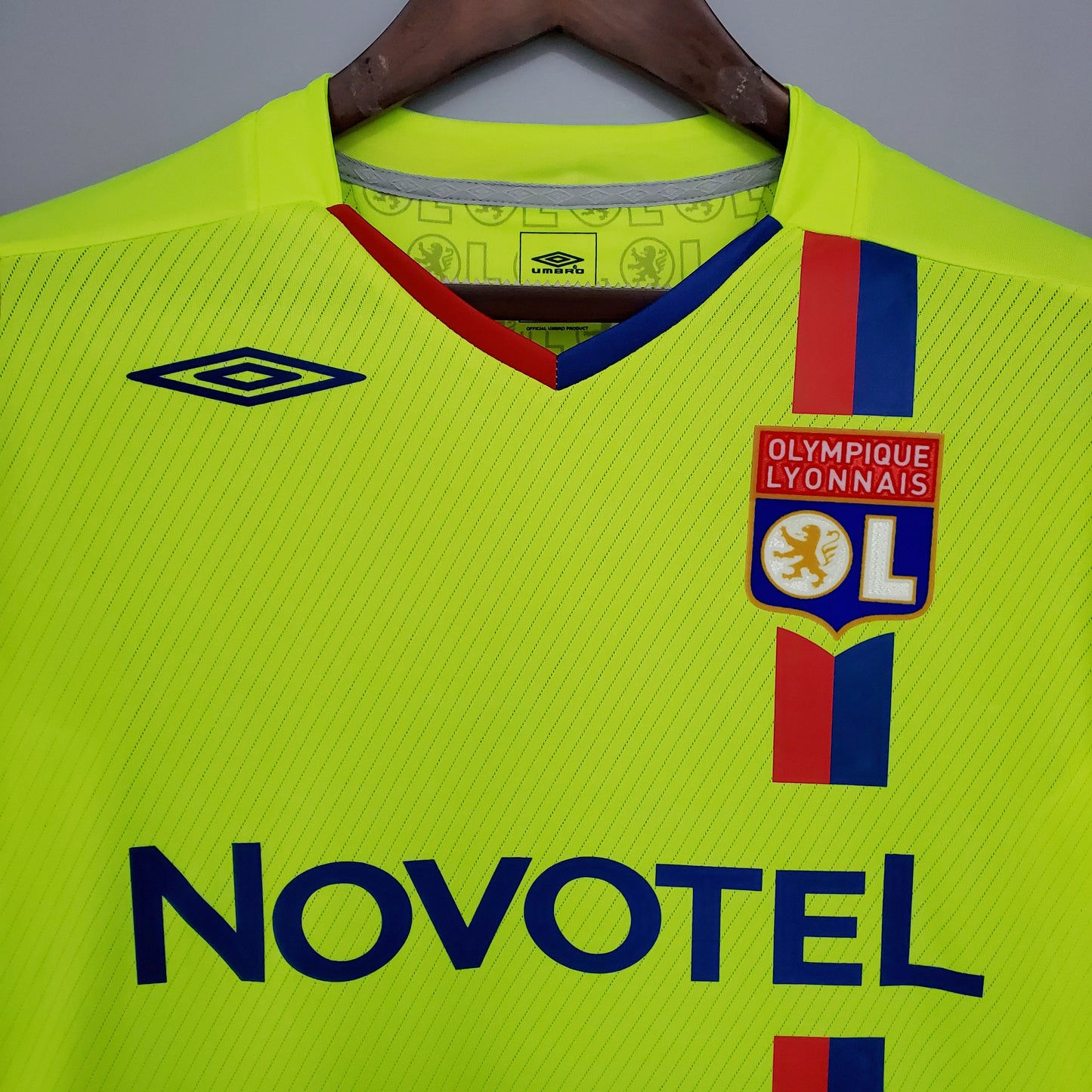 Retro Lyon 08/09 Away Kit