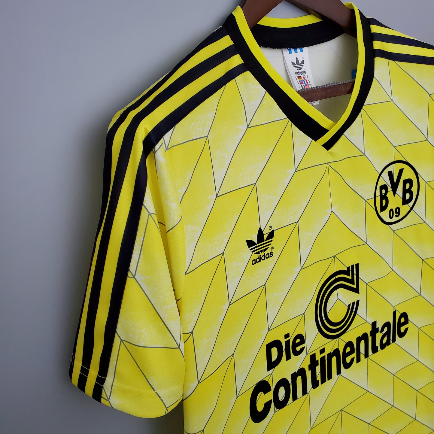 Divisa storica da casa del Borussia Dortmund 1988 
