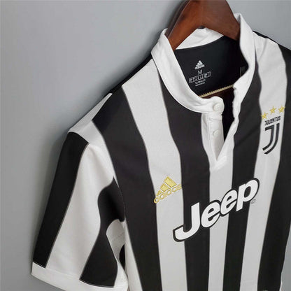 Retro Juventus 17/18 Home Kit