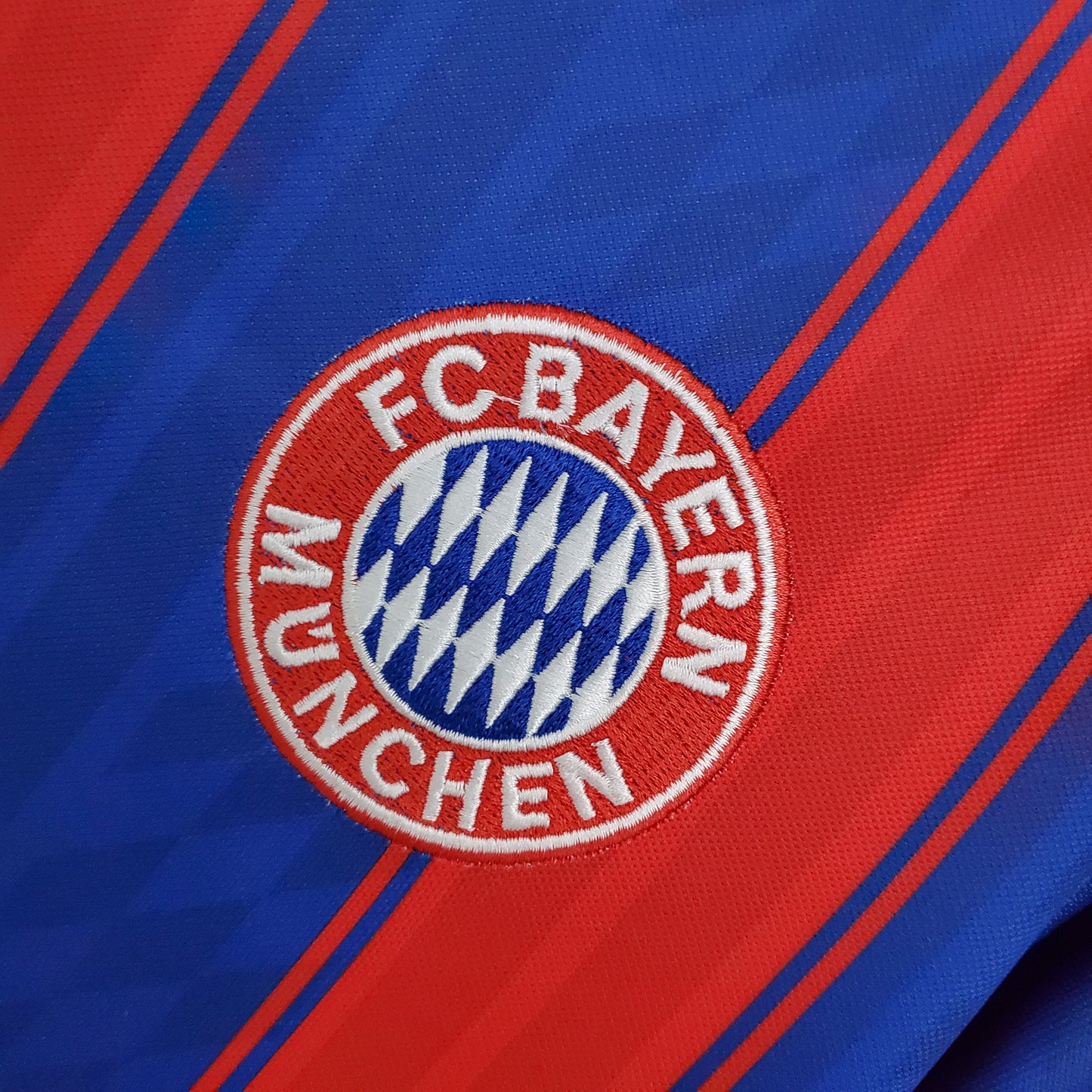 Retro Bayern Munich 95/97 Home Kit