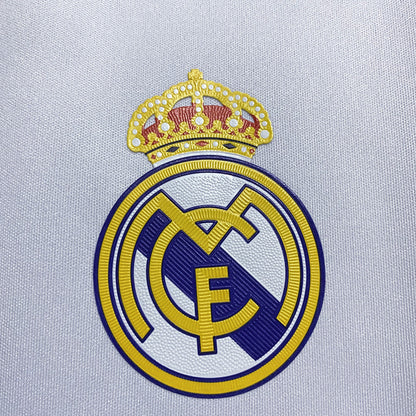 Retro Real Madrid 09/10 Home Shirt Kit