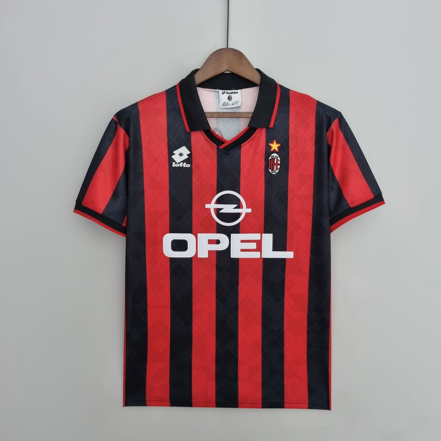 Retro 95/96 AC Milan Home Kit