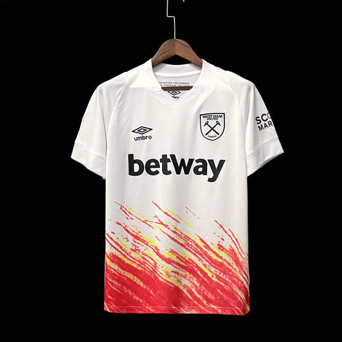 Terza maglia del West Ham United 22/23 