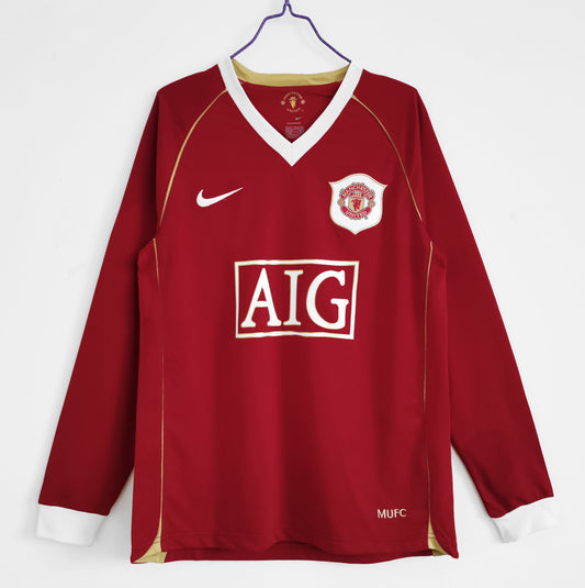 Retro: 2006-07 Manchester United Home Long Sleeve Kit