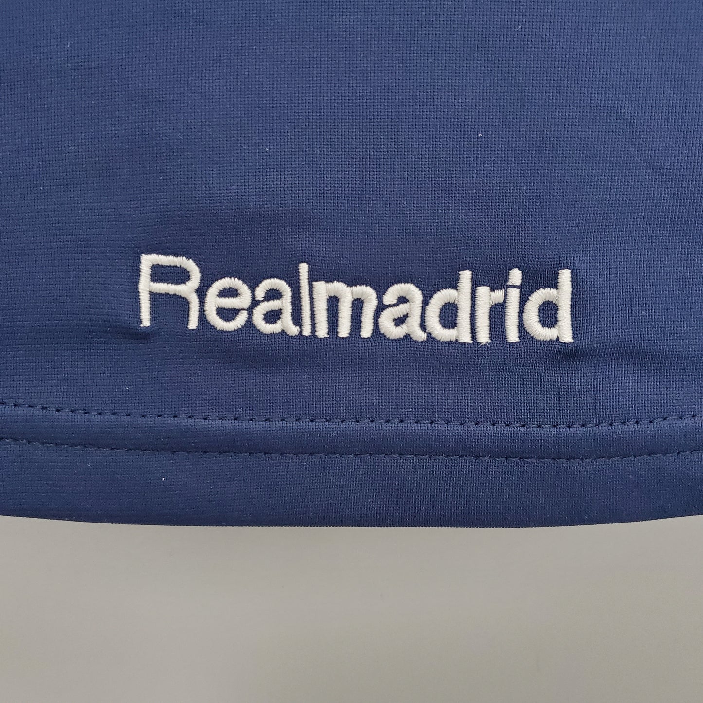 Retro 05/06 Real Madrid Away Kit